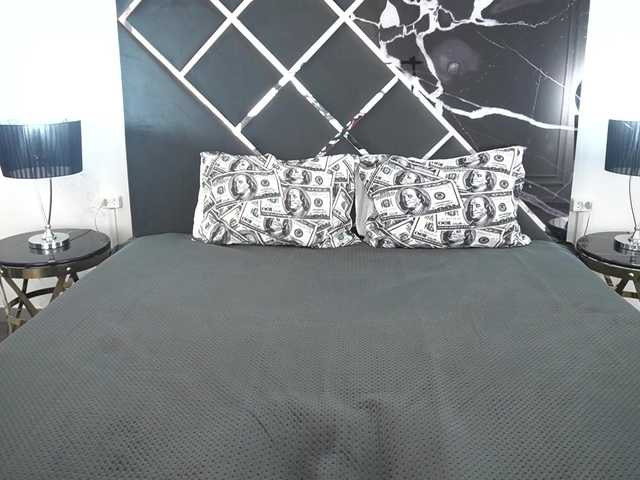 ArielGemme live cam on BongaCams