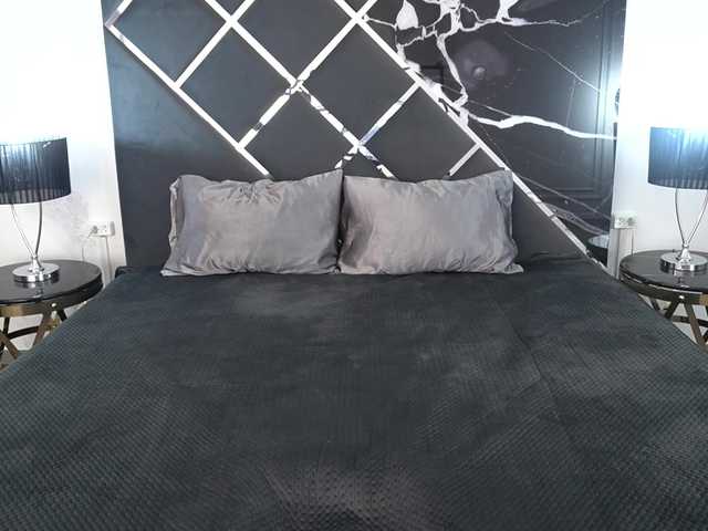 ArielGemme live cam on BongaCams