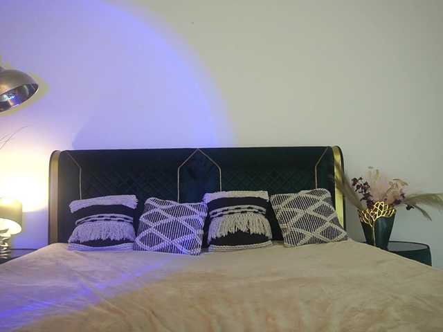 ArielGemme live cam on BongaCams