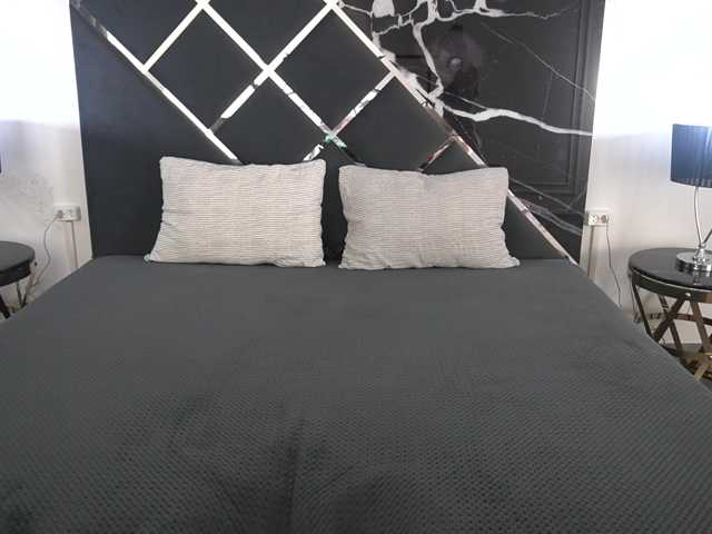 ArielGemme live cam on BongaCams