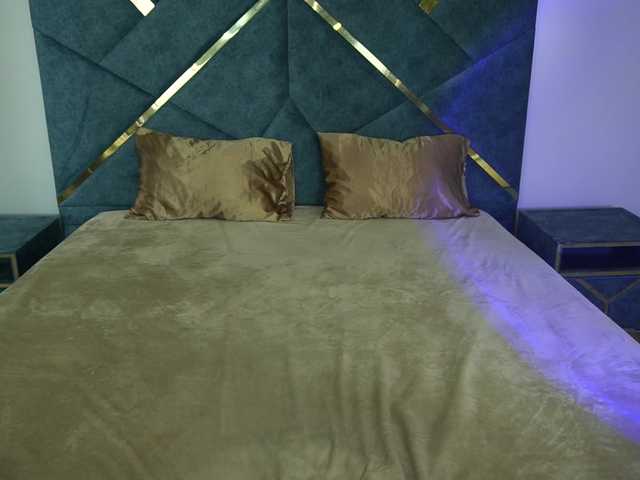 ArielGemme live cam on BongaCams