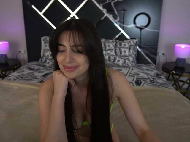 ArielGemme live cam on BongaCams