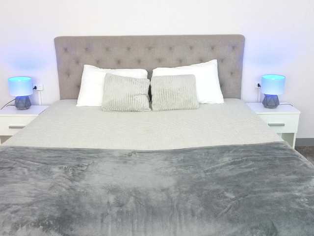 ArielGemme's BongaCams show and profile