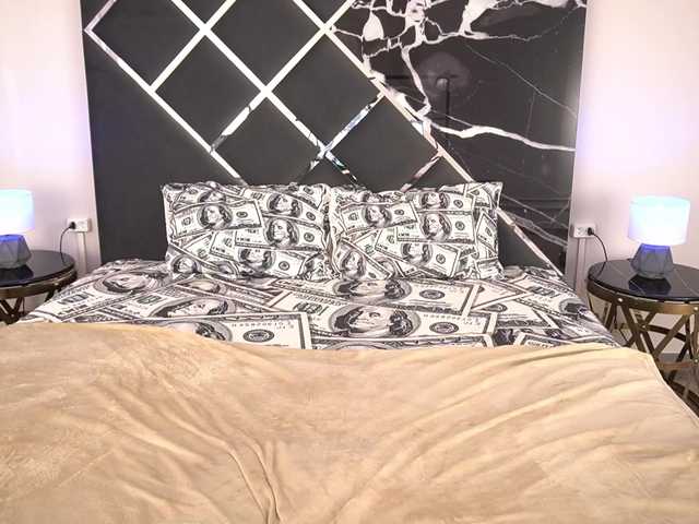 ArielGemme live cam on BongaCams