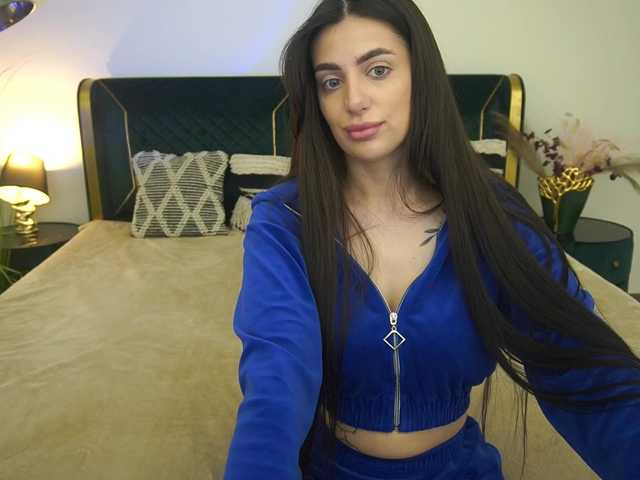 ArielGemme live cam on BongaCams