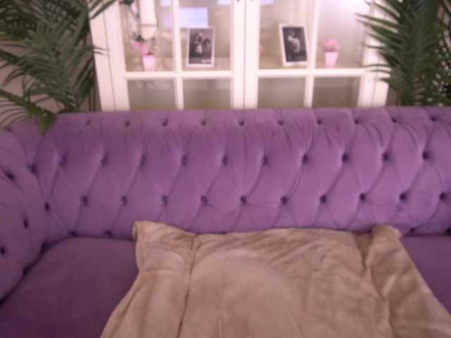 ArielGemme live cam on BongaCams