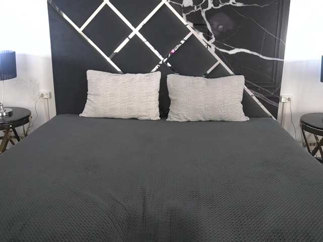ArielGemme live cam on BongaCams