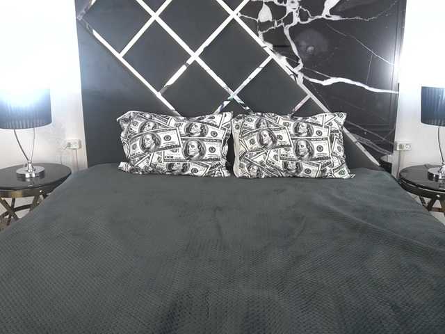 ArielGemme live cam on BongaCams