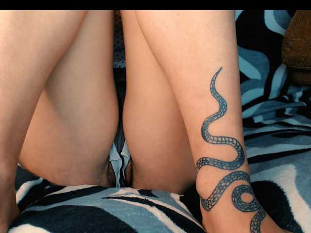 yzza-suave live cam on BongaCams