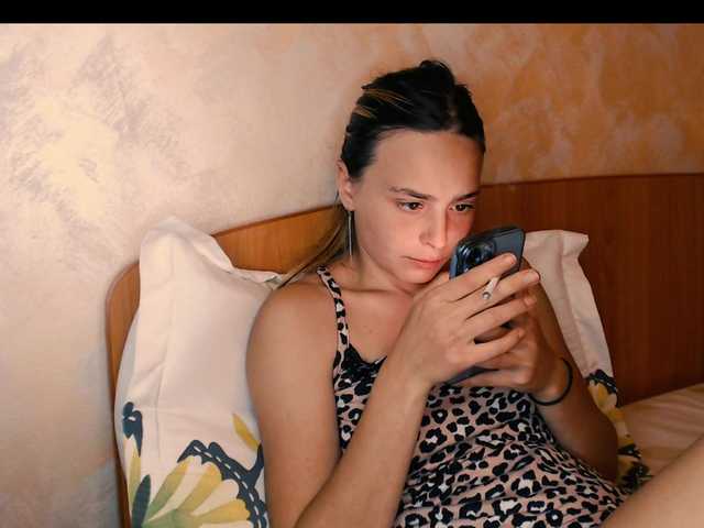 yzza-suave live cam on BongaCams