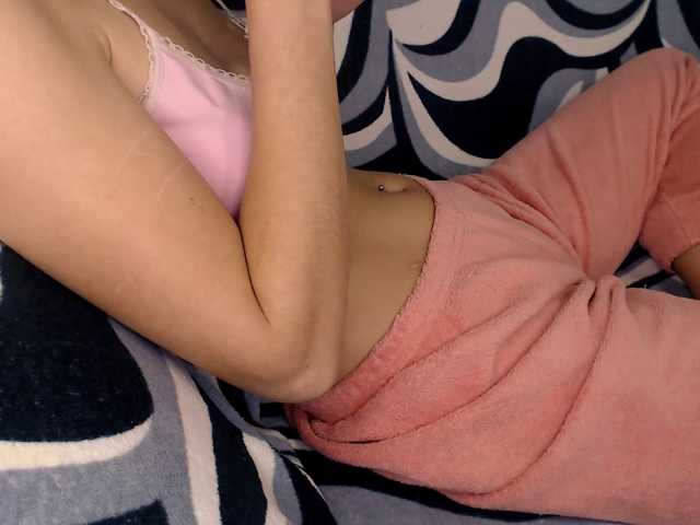 yzza-suave live cam on BongaCams