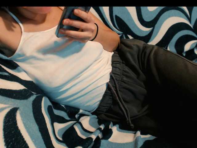 yzza-suave live cam on BongaCams