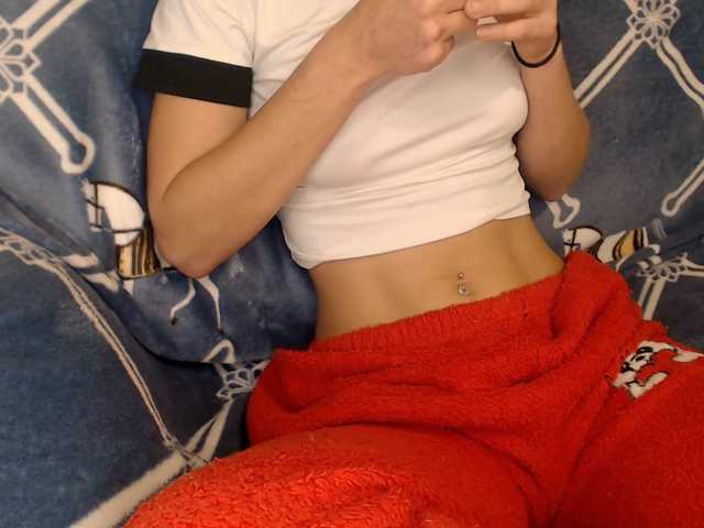 yzza-suave live cam on BongaCams