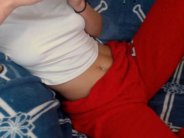 yzza-suave live cam on BongaCams