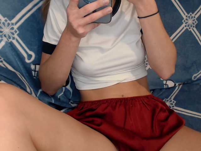 yzza-suave live cam on BongaCams