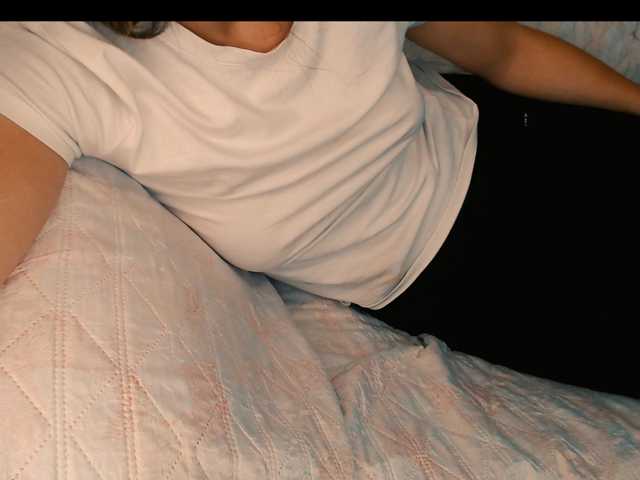 yzza-suave live cam preview