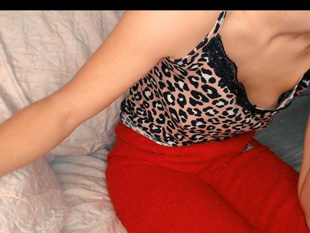 yzza-suave live cam on BongaCams