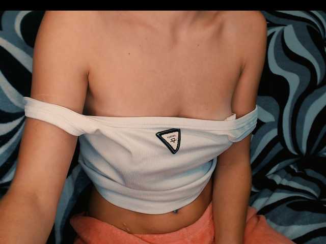 yzza-suave live cam on BongaCams