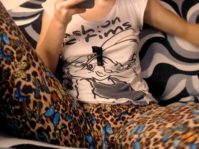 yzza-suave live cam on BongaCams