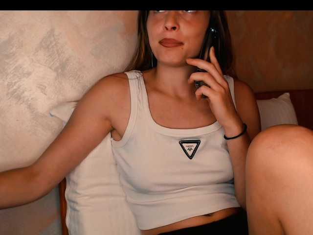 yzza-suave live cam on BongaCams