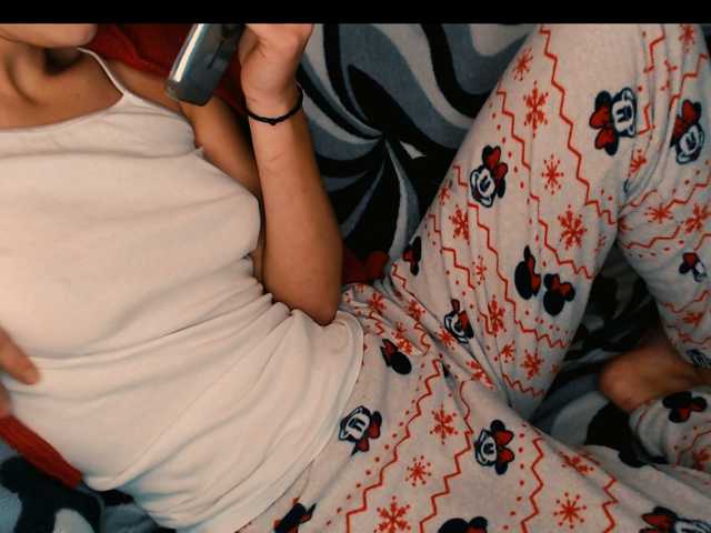 yzza-suave live cam on BongaCams