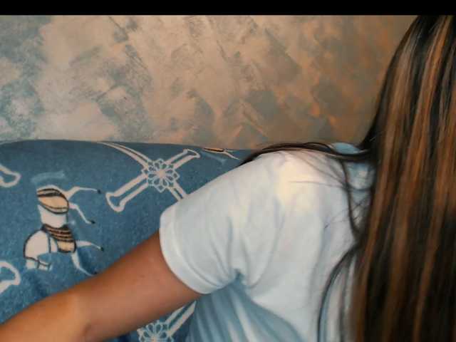 yzza-suave live cam on BongaCams