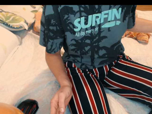 yzza-suave live cam on BongaCams