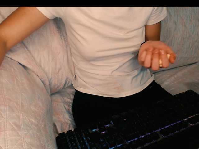 yzza-suave live cam on BongaCams