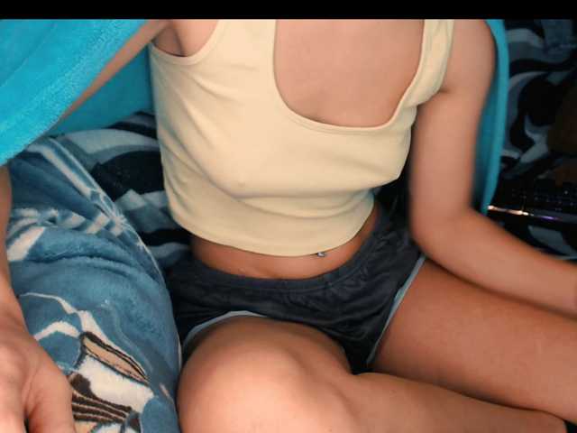 yzza-suave live cam on BongaCams