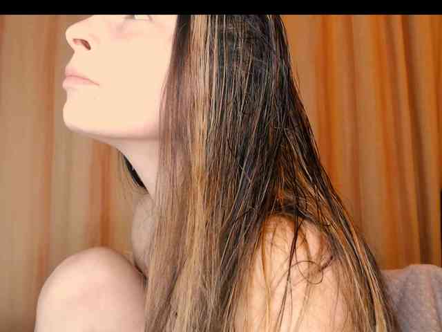 yzza-suave webcam