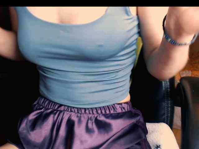 yzza-suave webcam