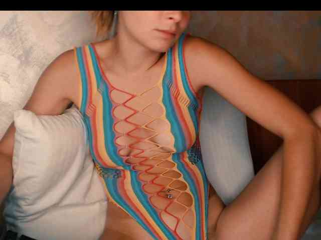 yzza-suave webcam