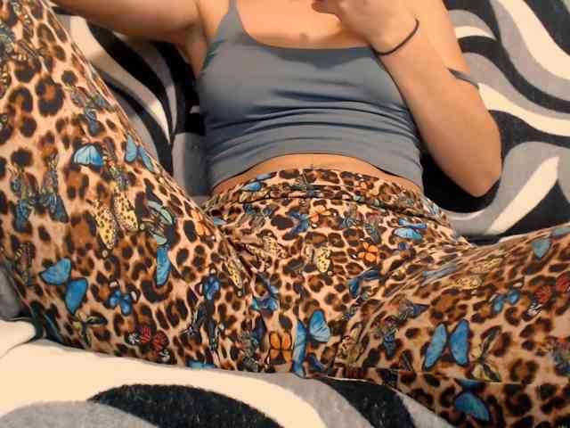 yzza-suave webcam