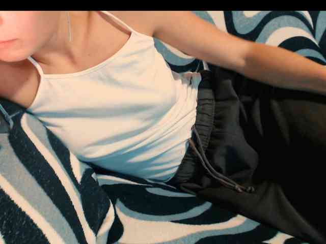 yzza-suave webcam