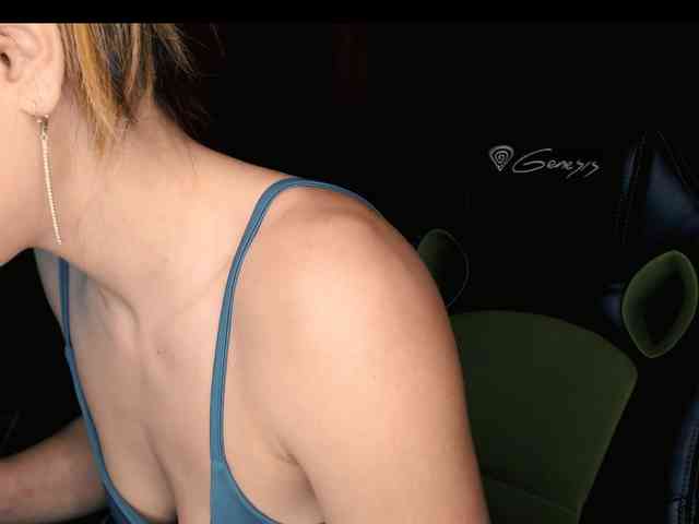 yzza-suave webcam