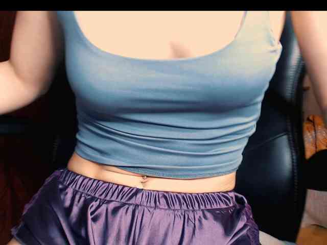 yzza-suave webcam