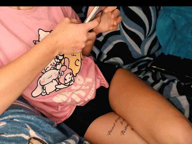 yzza-suave webcam