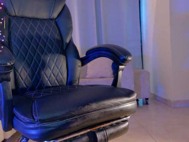 KRISTINCHERRY live cam on BongaCams
