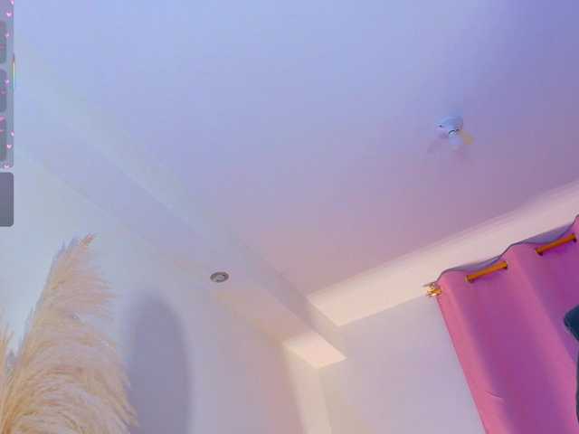 KRISTINCHERRY live cam on BongaCams