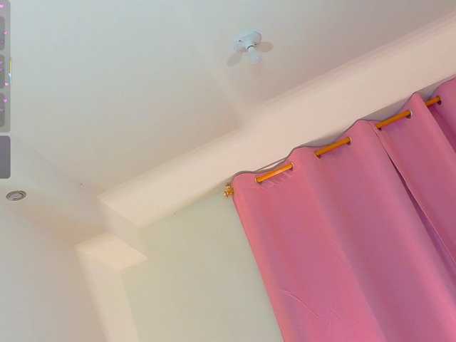 KRISTINCHERRY live cam on BongaCams