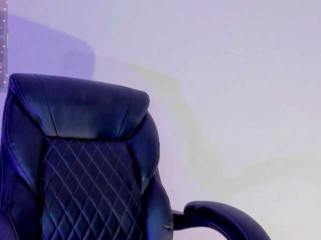 KRISTINCHERRY live cam on BongaCams