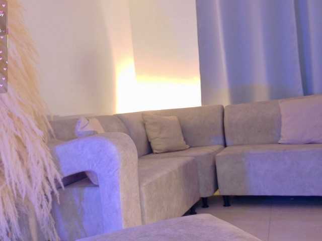 KRISTINCHERRY live cam on BongaCams