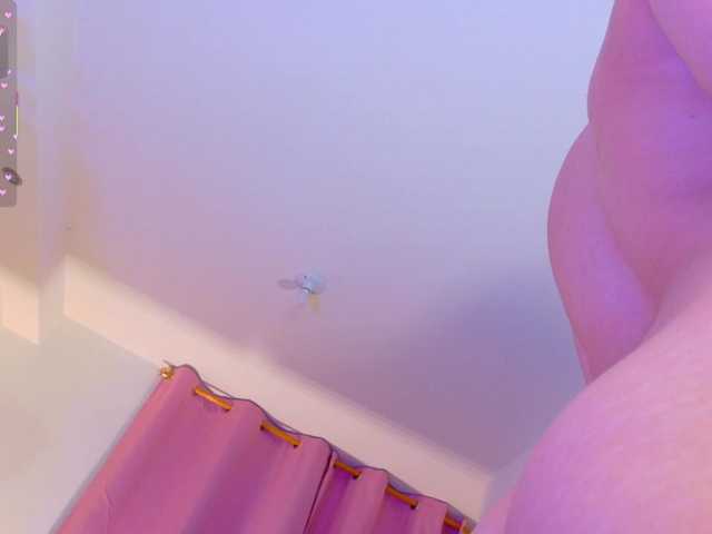 KRISTINCHERRY live cam preview