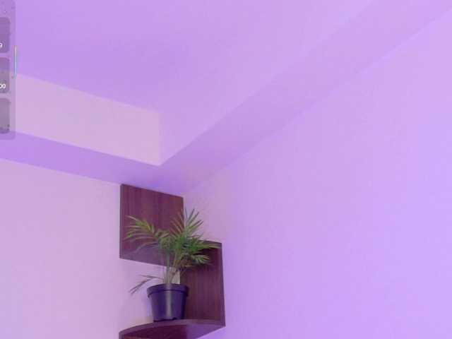 KRISTINCHERRY webcam