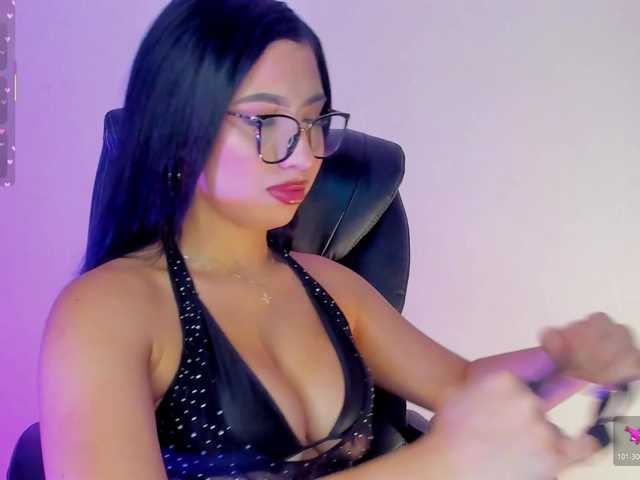 KRISTINCHERRY live cam on BongaCams