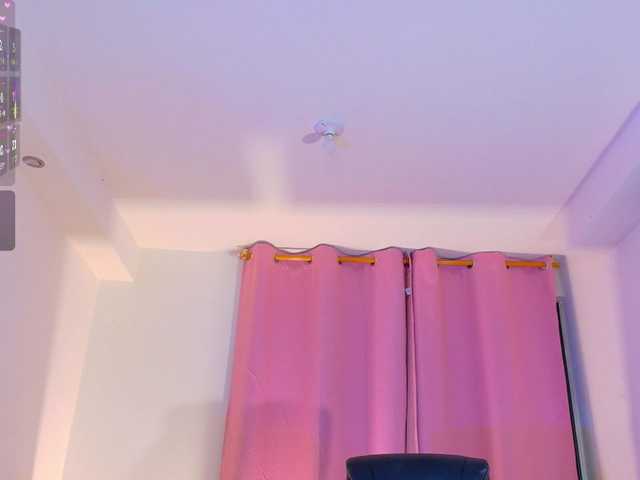 KRISTINCHERRY live cam on BongaCams