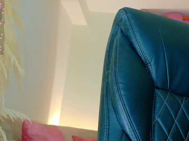 KRISTINCHERRY live cam on BongaCams