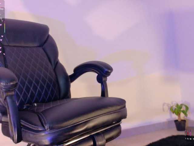 KRISTINCHERRY live cam on BongaCams