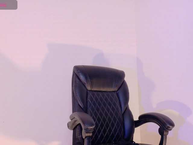 KRISTINCHERRY live cam on BongaCams