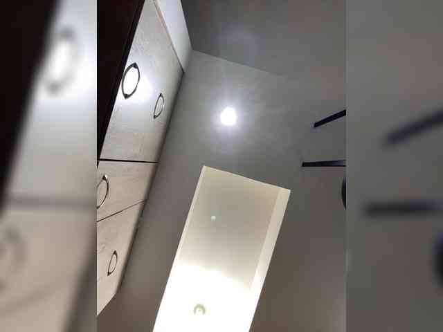 KRISTINCHERRY webcam